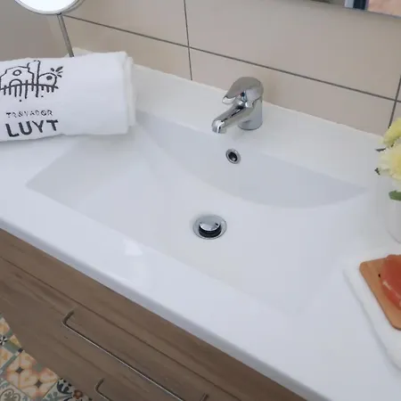 At The Winemaker Bed & Breakfast 3*