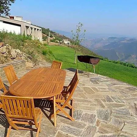 B&B At The Winemaker Ervedosa do Douro